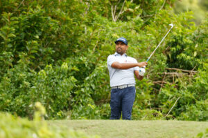 Lahiri and Kiradech shares 11th place