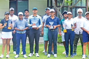 ANSHUL & PREITISHA LIFT THE TROPHIES!